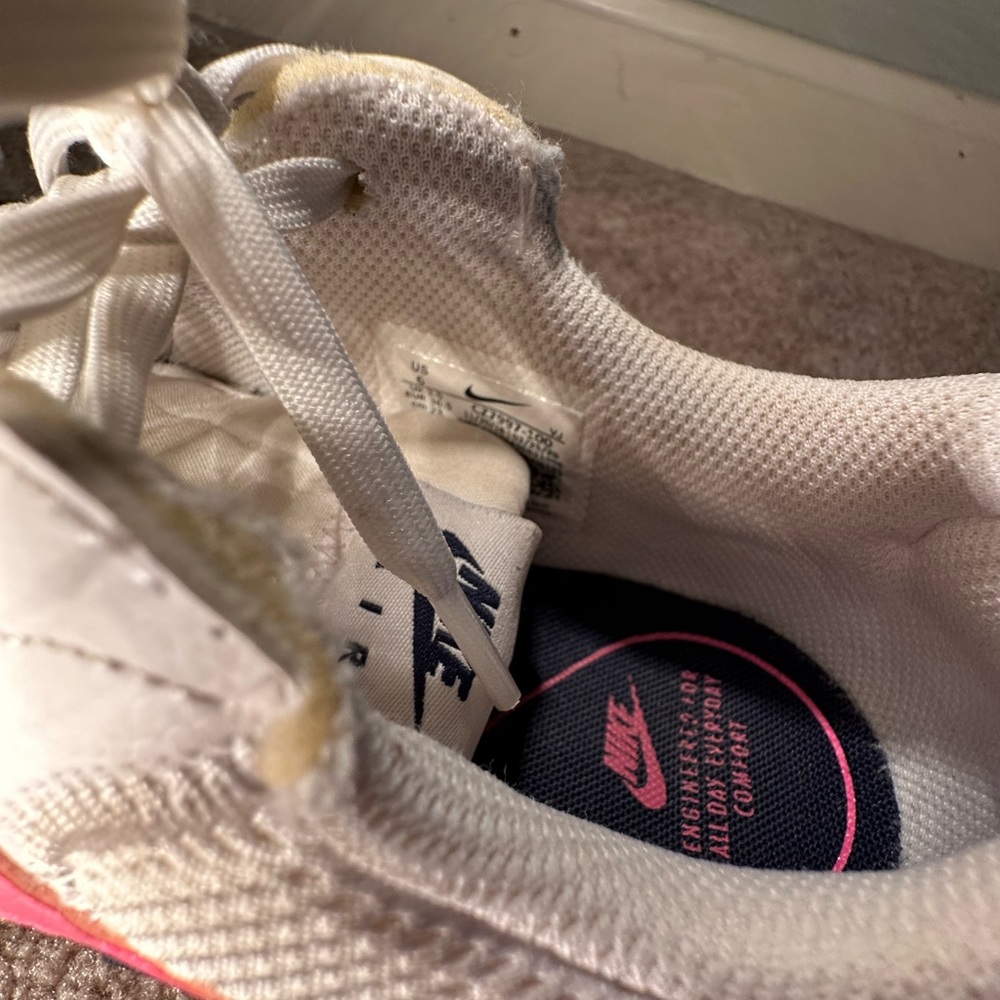 Nike Wmns Air Max Excee 'Pink Navy' - Picture 6 of 8